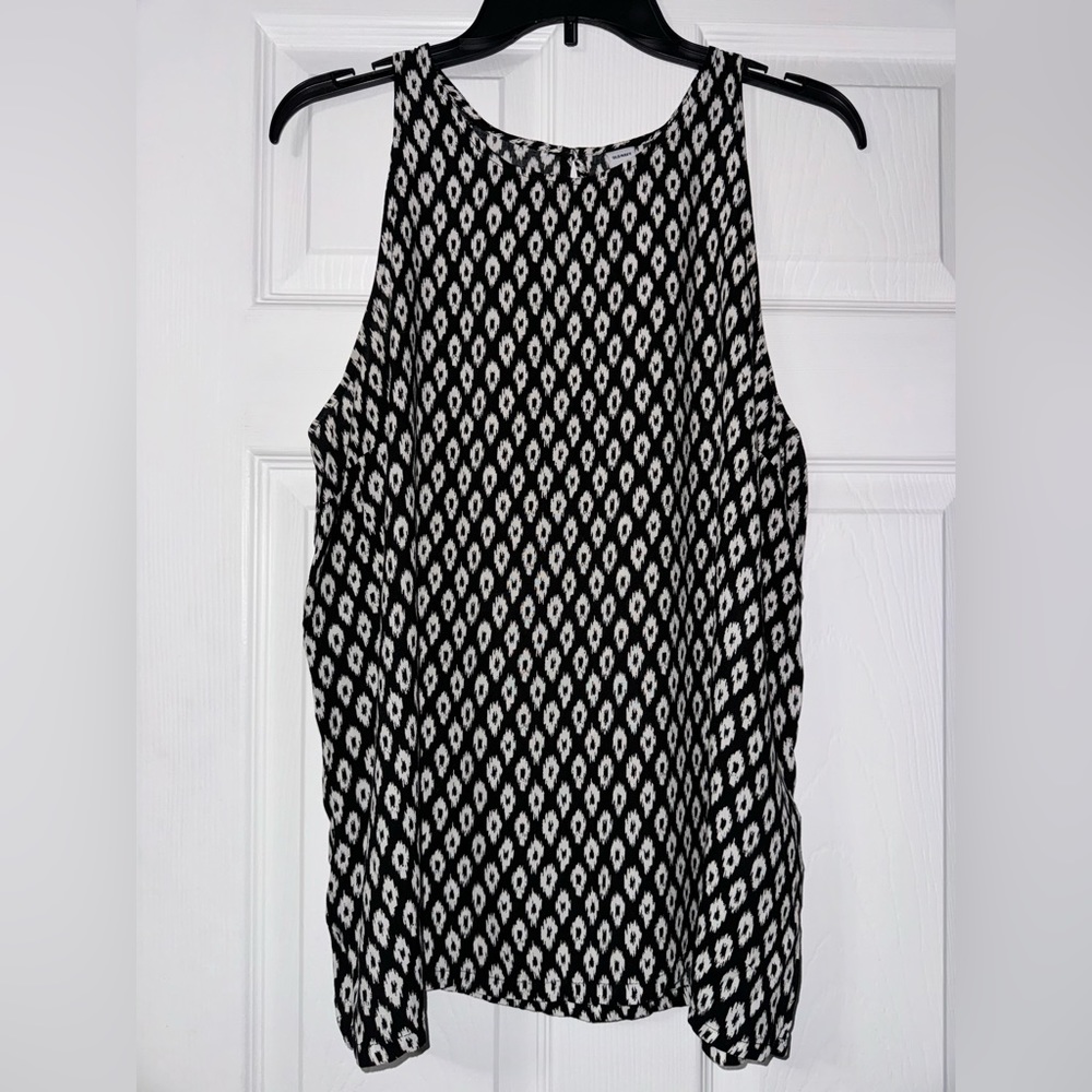 Old Navy High Neck Sleeveless Top Size Large